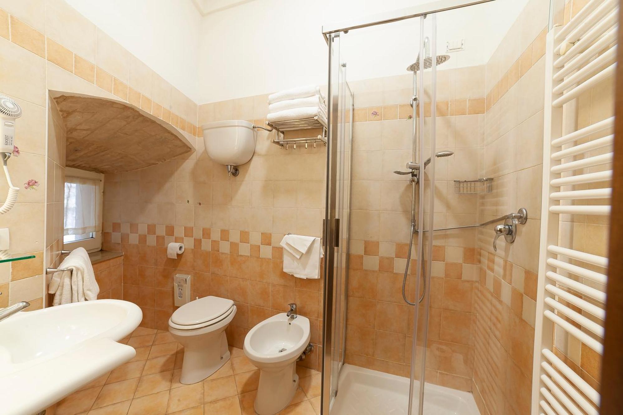 אסיסי Hotel Pax מראה חיצוני תמונה